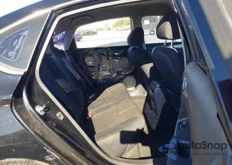 2014 Nissan Sentra S z USA, uszkodzony, nr VIN 3N1AB7AP7EY292071